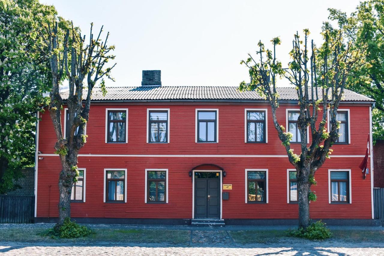 Aparthotel Dzintari Ventspils Exterior foto